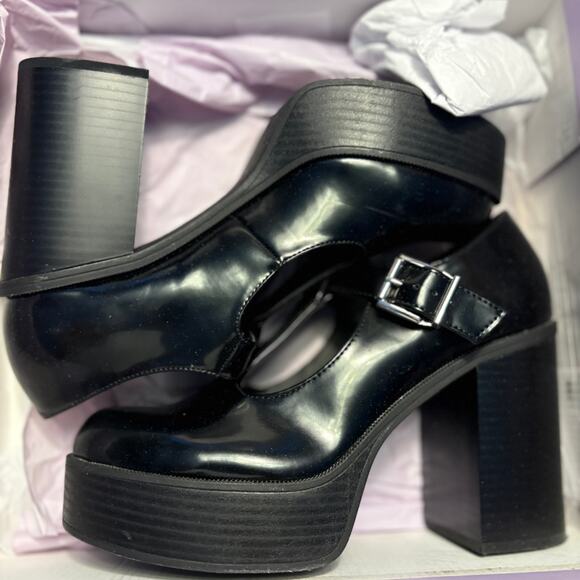 Steve Madden Roony Platform Mary Jane Heels 9 Black NWT 90s Y2K Whimsi Goth - Picture 7 of 7